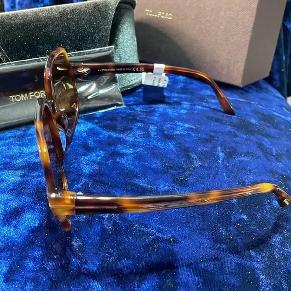Tom Ford Sunglasses NIB MSRP $430 size 52 tortis Frame Tom Ford Sunglasses NIB MSRP $430 size 52 tortis Frame main image 3